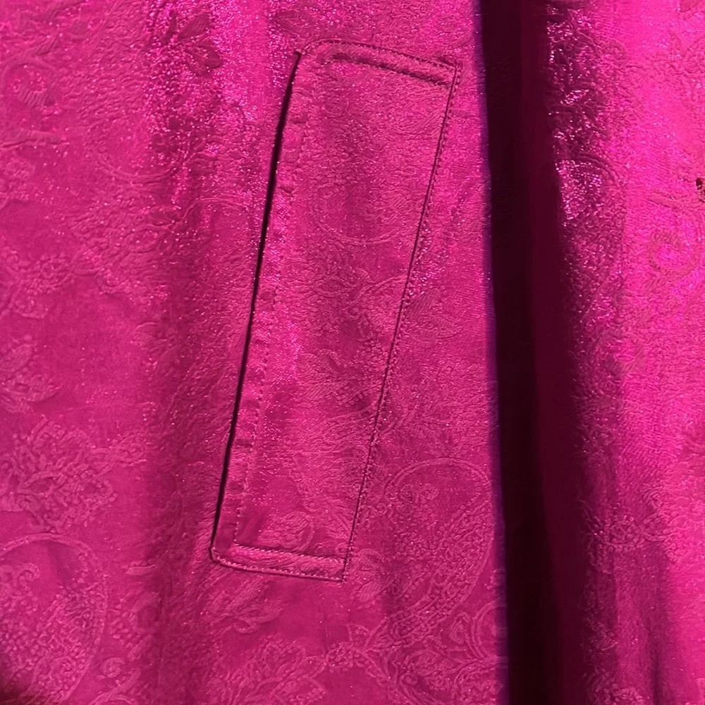 Beautiful jacket - Picture 4 of 6
